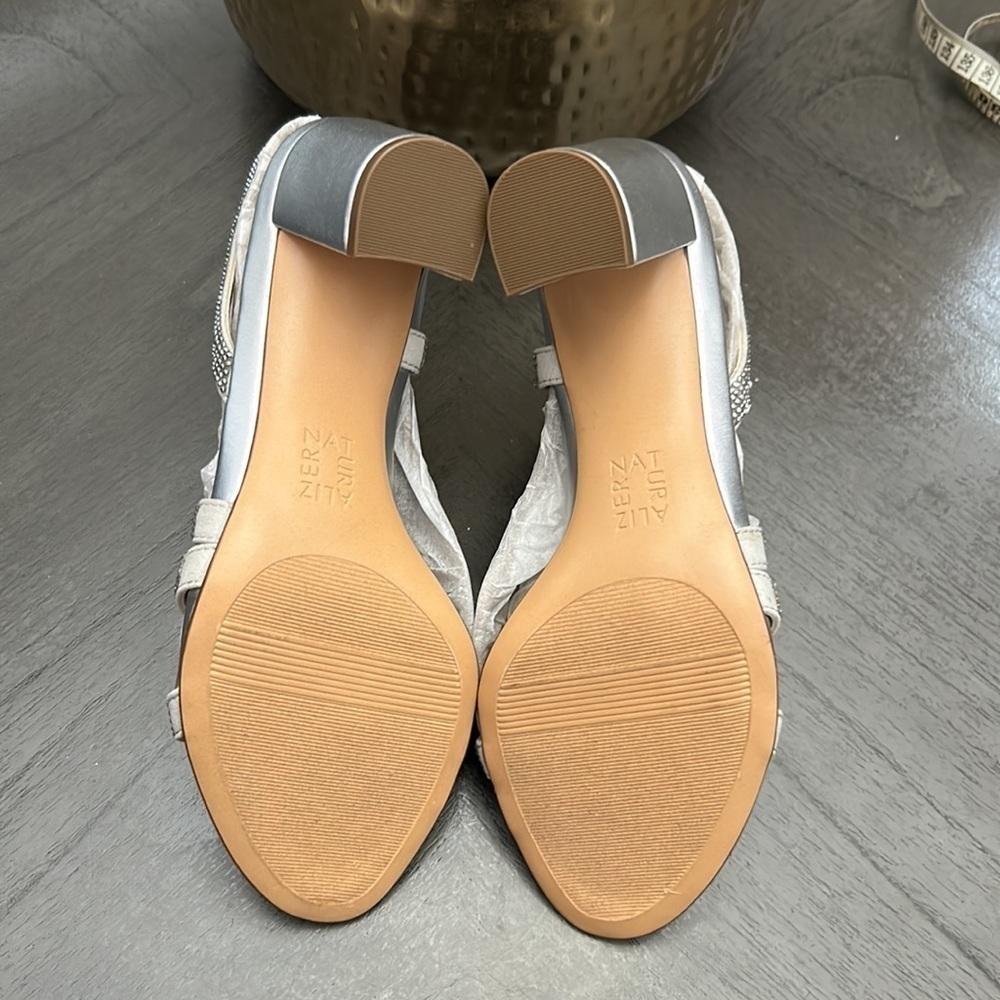 NATURALIZER Vanessa Strappy Sandals (NARROW) - Picture 4 of 10